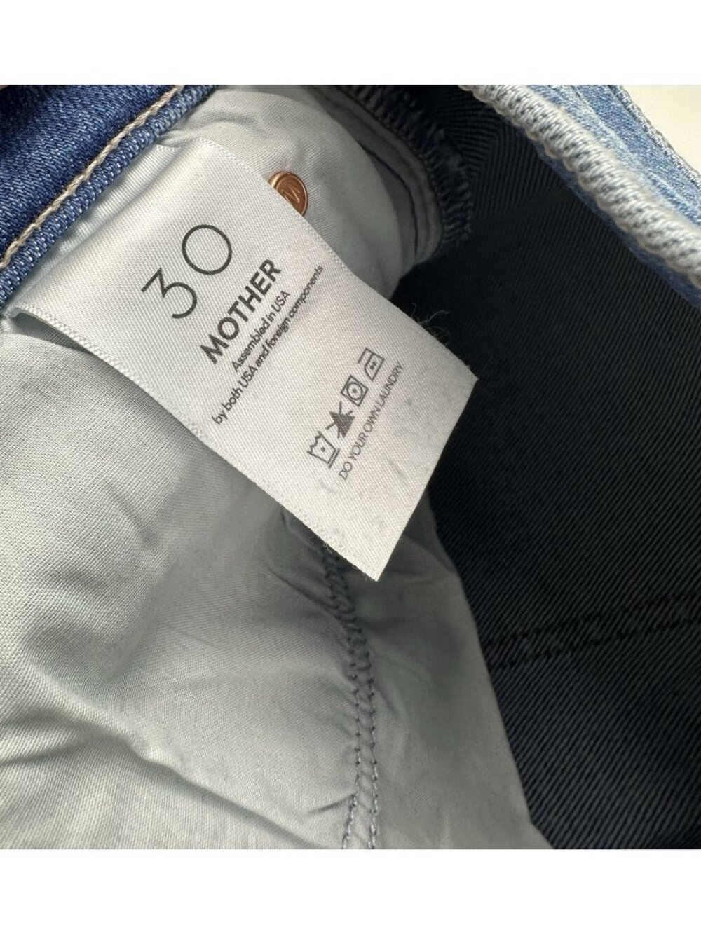 Mother The Kick It High Rise Bootcut Jeans in Fan Favorite 30x32 - Picture 7 of 13